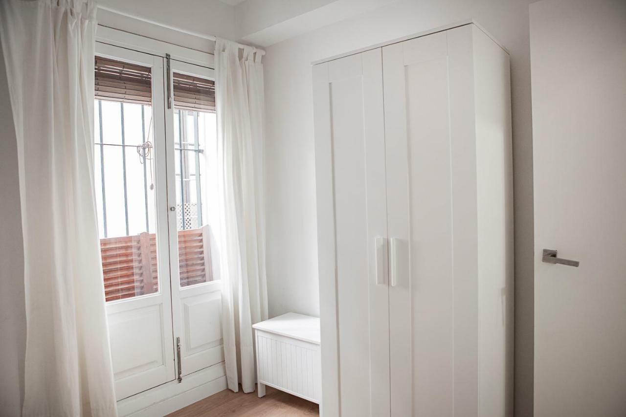Apartamento Mendoza Seville Exterior photo